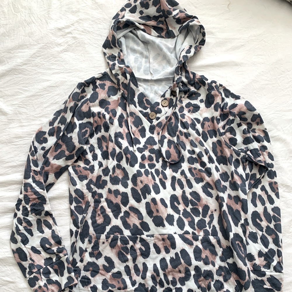 Thin Leopard Hoodie